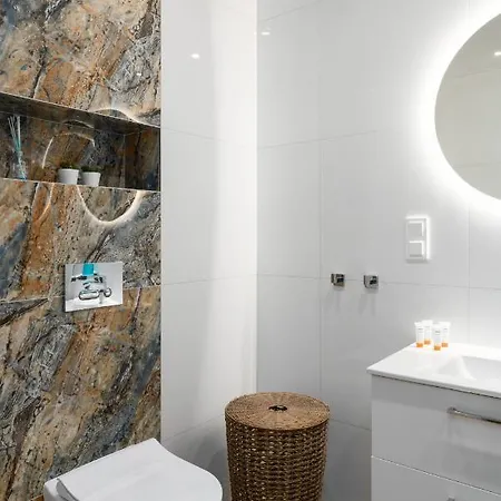 Apartment Modern Rataje By Renters
